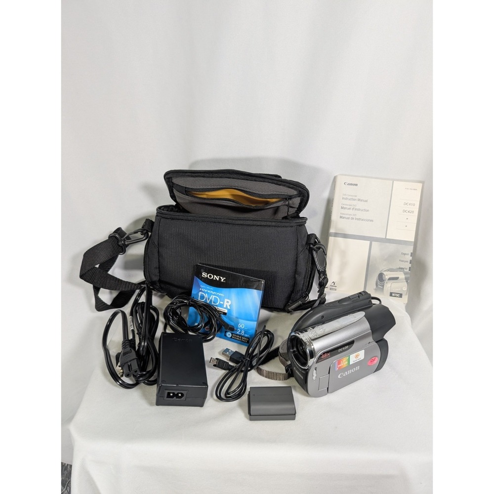 Canon DC420 DVD Camcorder Video Camera with Extras